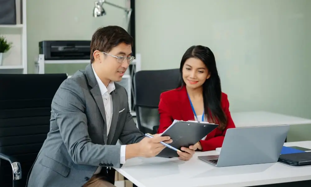 Technology leadership team member discussing vCIO scaling strategies with I.T. growth consultant